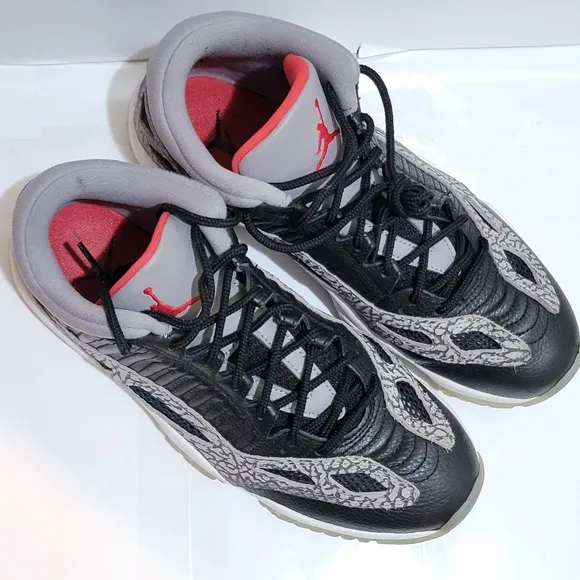 Nike Air Jordan 11 Retro Low IE Black Cement