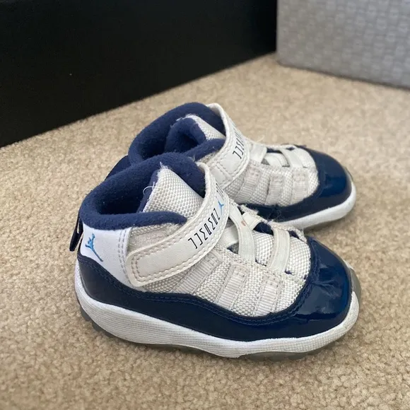 Nike Air Jordan 11 retro toddler sneakers