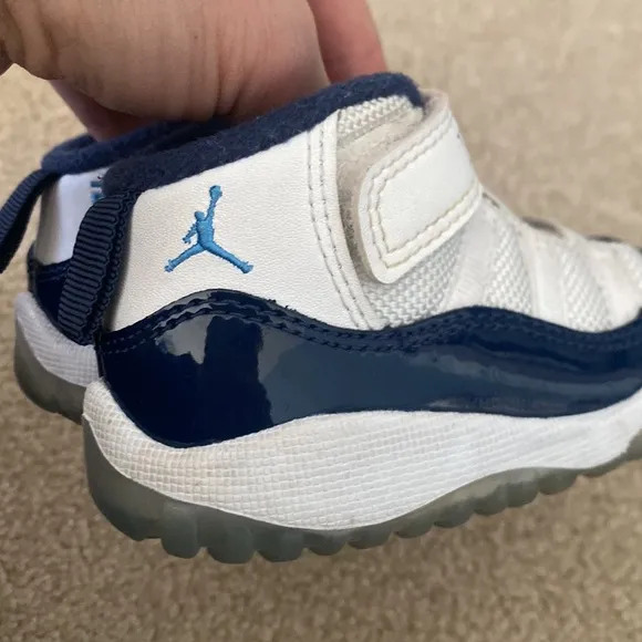 Nike Air Jordan 11 retro toddler sneakers
