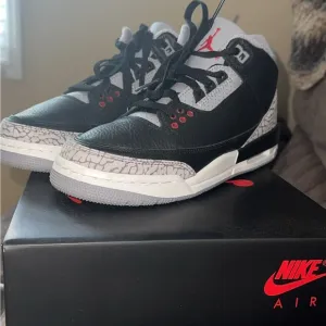 Nike Air Jordan 3 Retro Black Sneakers