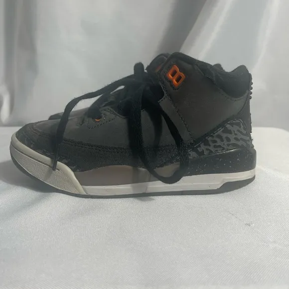 Nike Air Jordan 3 Retro Kids Size 11C Sneakers Night Stadium Leather Preloved