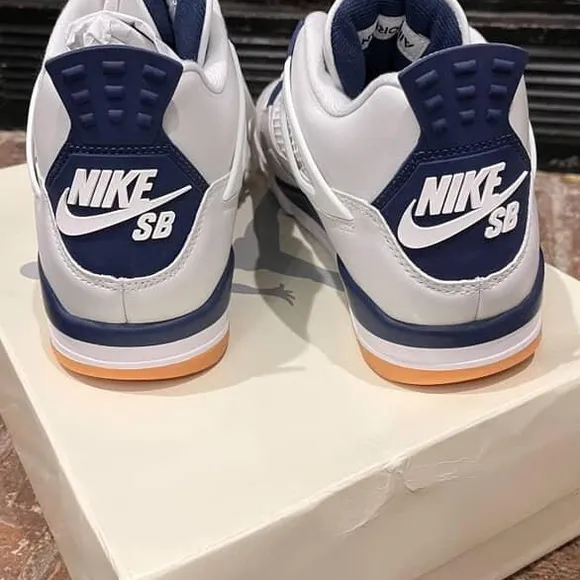 Nike Air Jordan 4 Navy Sb Men's White and Blue Sneakers