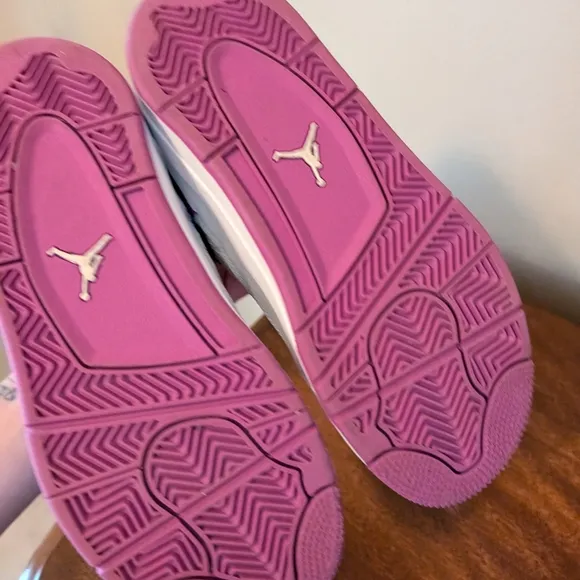 Nike Air Jordan 4 Retro Iridescent Hyper Violet