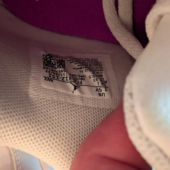 Nike Air Jordan 4 Retro Iridescent Hyper Violet