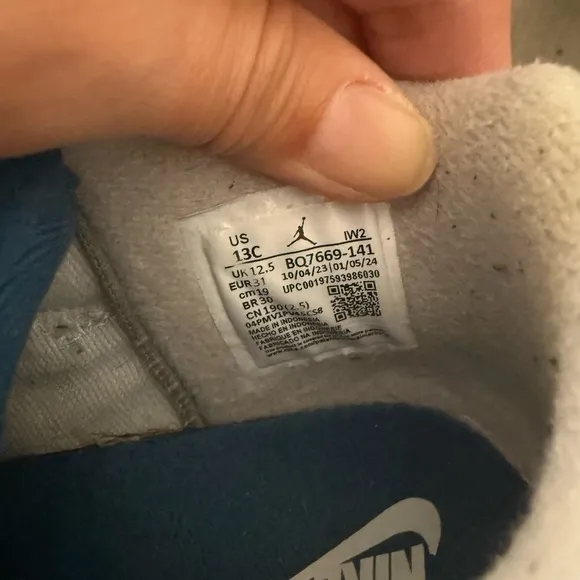 Nike Air Jordan 4 Retro White Blue Sneaker 13C
