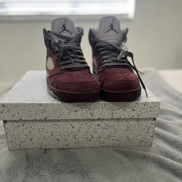 Nike Air Jordan 5 Retro SE Sneakers