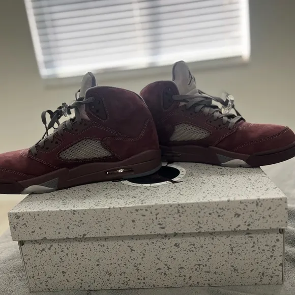 Nike Air Jordan 5 Retro SE Sneakers