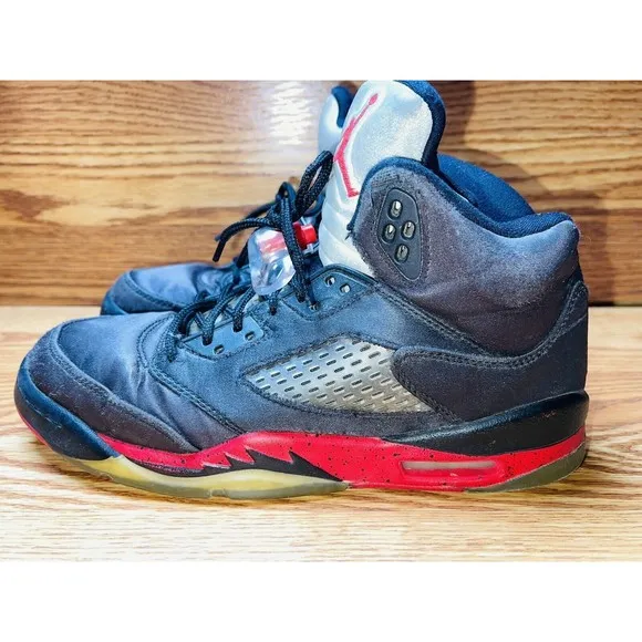 Nike Air Jordan 5 V Retro Satin Bred Black Red Size 6Y Sneakers 440888-006