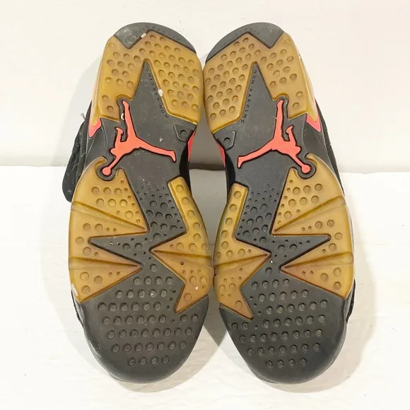 Nike Air Jordan 6 XI Youth Size 7 Retro Infrared Black Sneakers