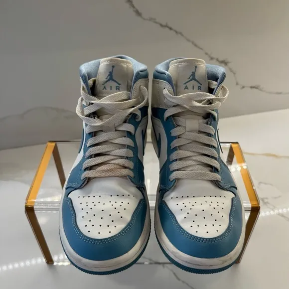 Nike Air Jordan Mid Retro