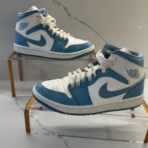 Nike Air Jordan Mid Retro