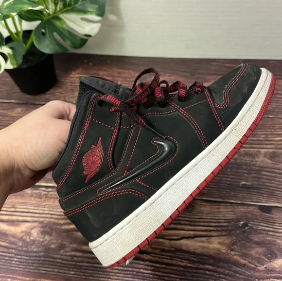 NIKE Air Jordan Retro 1 Fearless Come Fly With Me Sneakers