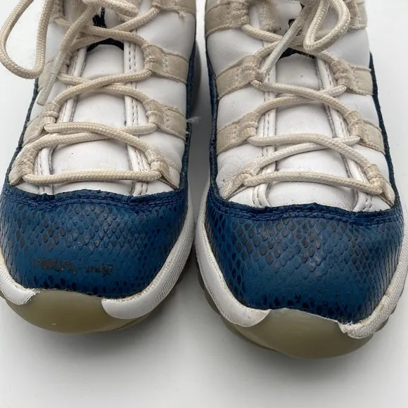 Nike Air Jordan Retro 11 Low Snakeskin Navy Sneakers Toddler Size 7C CD6849-102