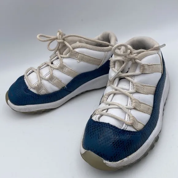 Nike Air Jordan Retro 11 Low Snakeskin Navy Sneakers Toddler Size 7C CD6849-102