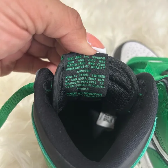 Nike Air Jordan Retro High lucky green size 12c like new