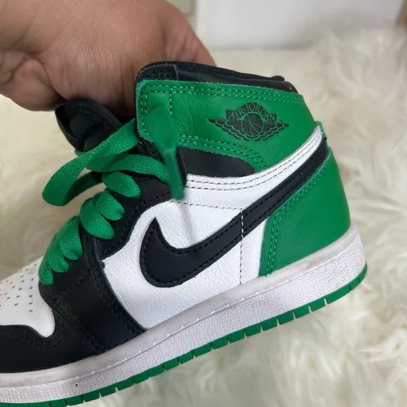 Nike Air Jordan Retro High lucky green size 12c like new