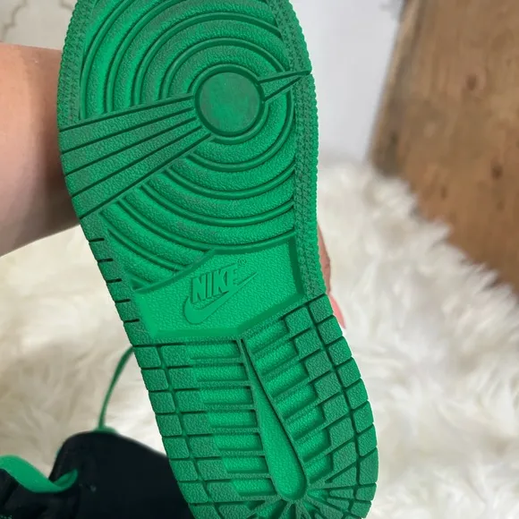Nike Air Jordan Retro High lucky green size 12c like new