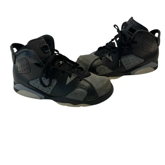 Nike Air Jordan VI 6 Cool Grey Retro Sneakers Style 384666-010 Kids Youth Sz 2Y