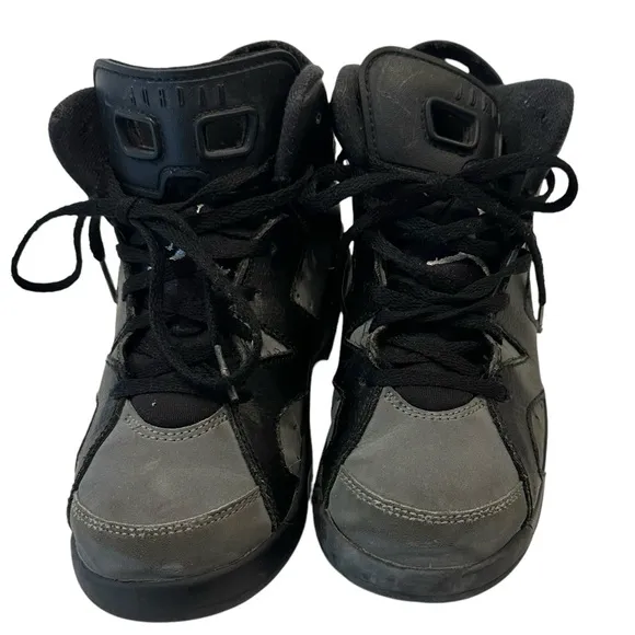 Nike Air Jordan VI 6 Cool Grey Retro Sneakers Style 384666-010 Kids Youth Sz 2Y
