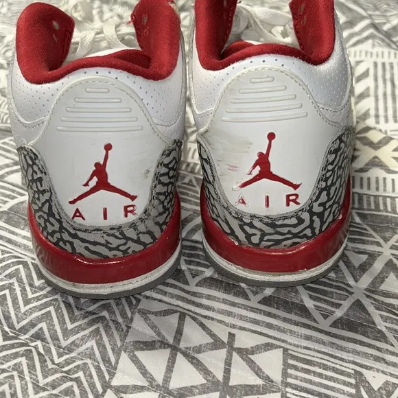 Nike Air Jordan’s size 5.5y Retro 111