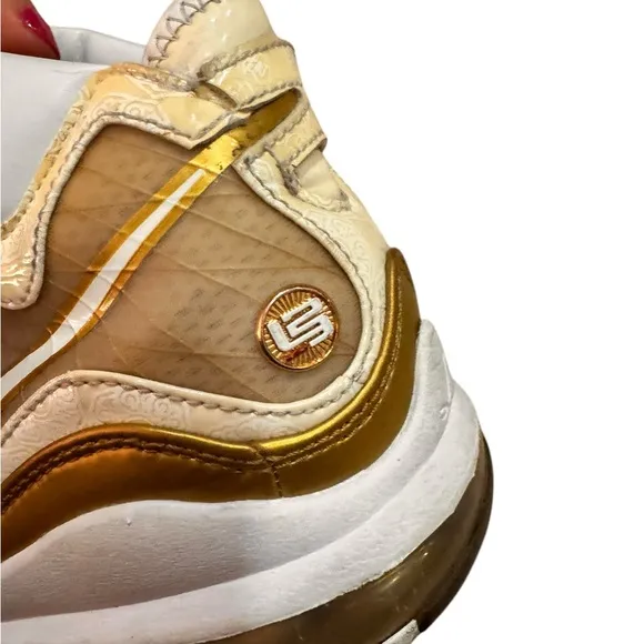 Nike Air Max LeBron 7 Retro QS 2020 China Moon Premium Og Retro Gold Size 9.5
