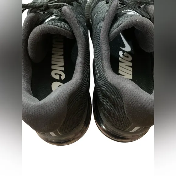 Nike Air Max Retro 2017 Sneakers Triple Black Men’s Size 11
