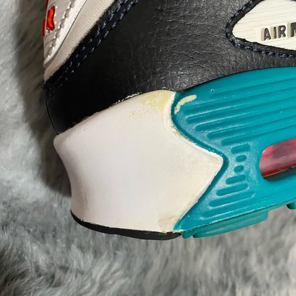 Nike Air Max Sneakers - White and Red