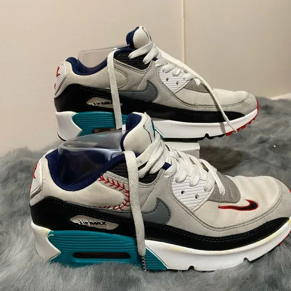 Nike Air Max Sneakers - White and Red