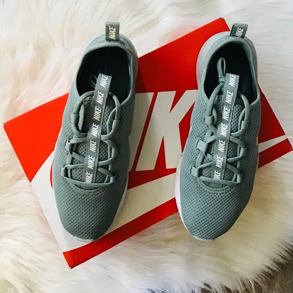 NIKE Ashin Modern