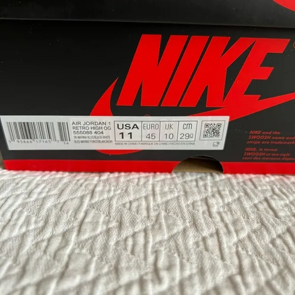 Nike Black and Blue Sneakers High-Top