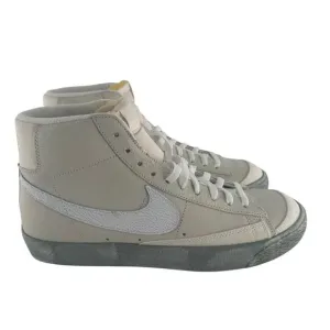 Nike Blazer Mid '77 SE Sneakers Mens 11.5 Summit White Athletic Retro NEW
