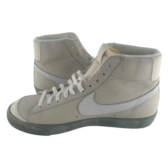 Nike Blazer Mid '77 SE Sneakers Mens 11.5 Summit White Athletic Retro NEW