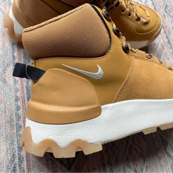 Nike City Classic Boot Wheat/Sail-Black