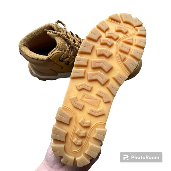 Nike City Classic Boot Wheat/Sail-Black