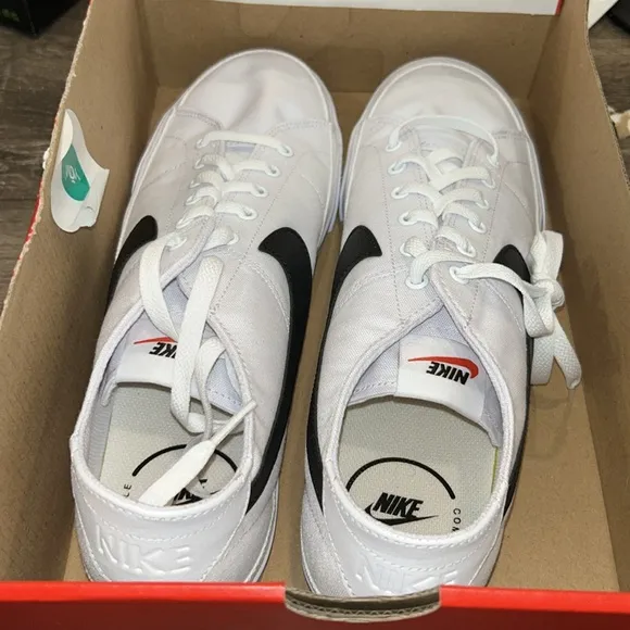 Nike Court Legacy Canvas Sneakers
