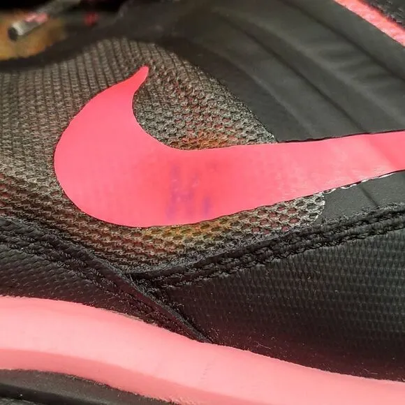 Nike Dual Fusion H20 Repel Boys Boots- Pink and Black- Size 7Y