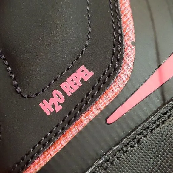 Nike Dual Fusion H20 Repel Boys Boots- Pink and Black- Size 7Y