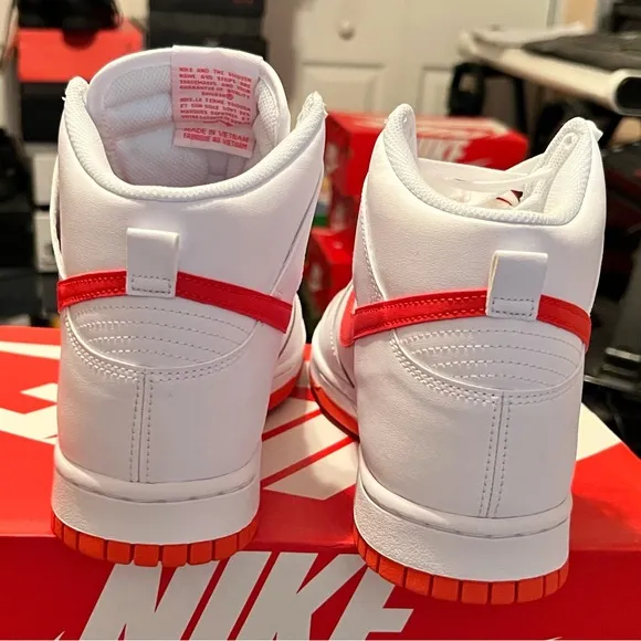 Nike Dunk Hi Picante Red Retro