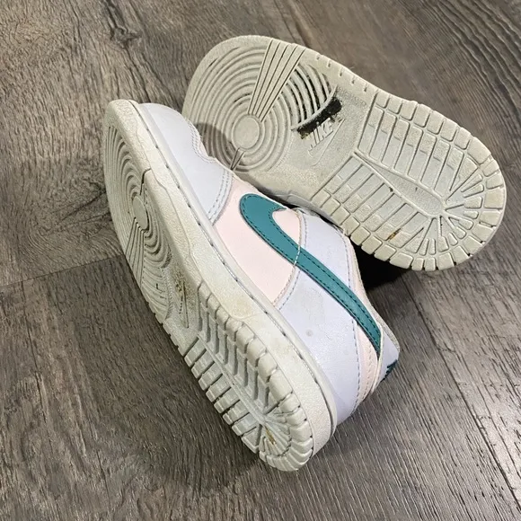 NIKE Dunk Low Retro SE Toddler Sneakers