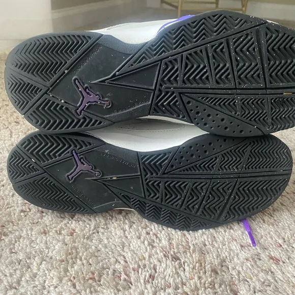 Nike Gray and Purple Sneakers Retro Style