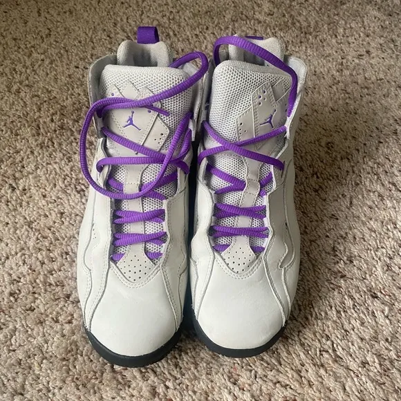 Nike Gray and Purple Sneakers Retro Style