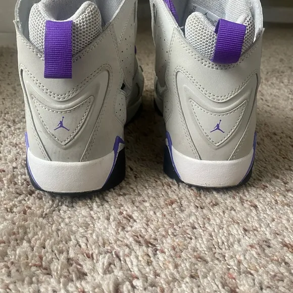 Nike Gray and Purple Sneakers Retro Style