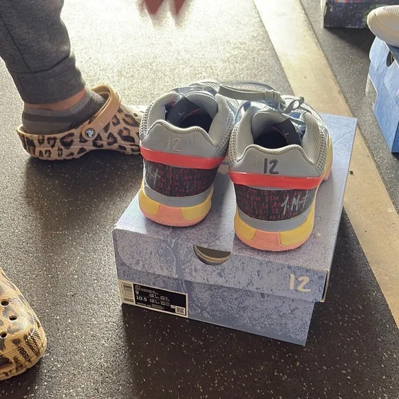 Nike Gray Sneakers Retro Style