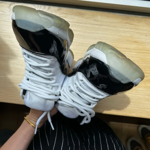 Nike Jordan 11 Retro Concord (2018)