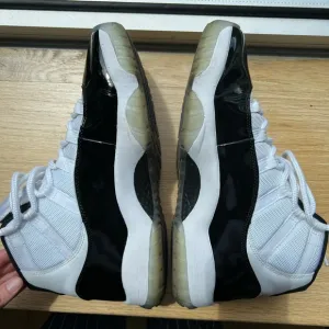 Nike Jordan 11 Retro Concord (2018)