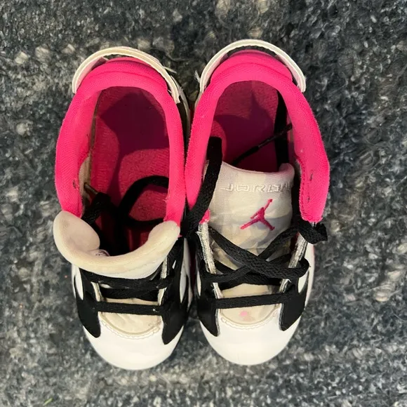 Nike Jordan 6 Retro Low Sneakers in Fierce Pink / Black / White - Toddler Sz 8