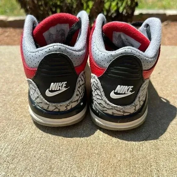 Nike Jordan Retro 3 SE Fire Red Toddler Sneakers