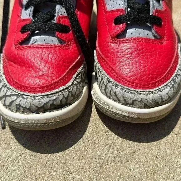 Nike Jordan Retro 3 SE Fire Red Toddler Sneakers