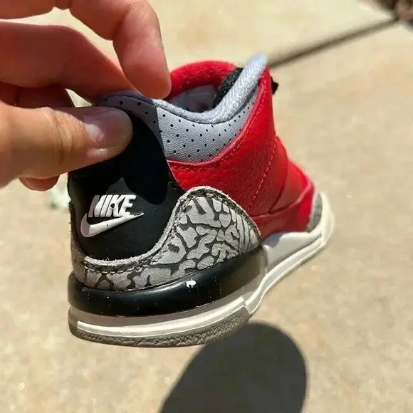 Nike Jordan Retro 3 SE Fire Red Toddler Sneakers