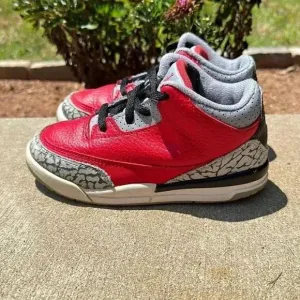 Nike Jordan Retro 3 SE Fire Red Toddler Sneakers